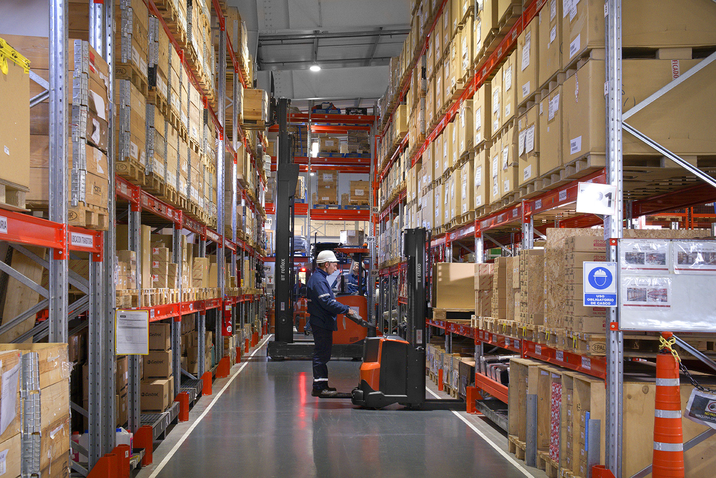 carga con equipos toyota